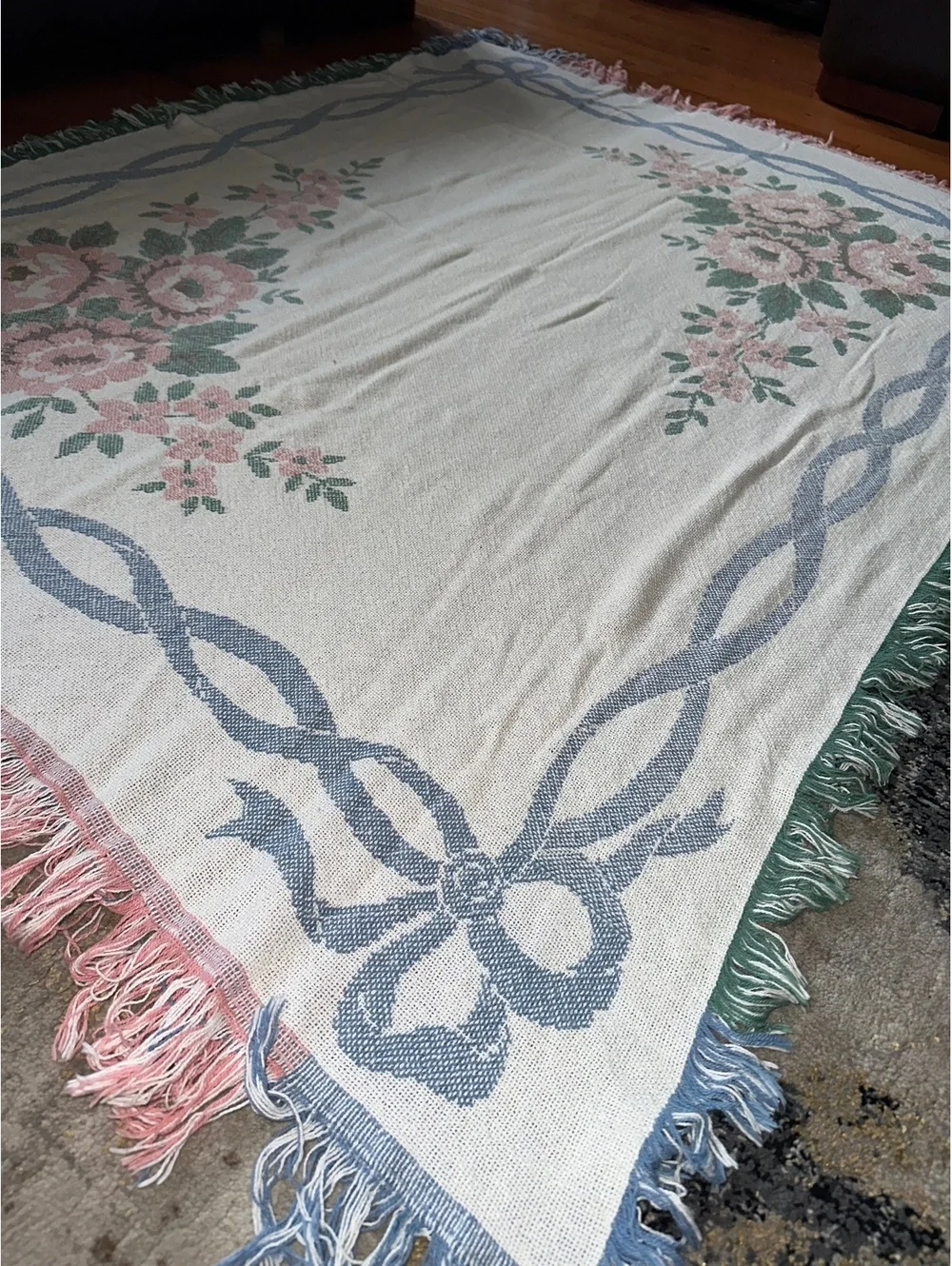 VTG Crown Crafts Fieldcrest Woven Grandmacore Throw Blanket 51 x 65